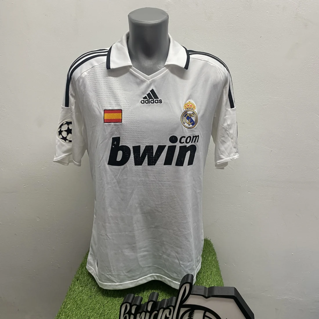 Camiseta-real-madrid-sneijder-kinigolshop-madrid