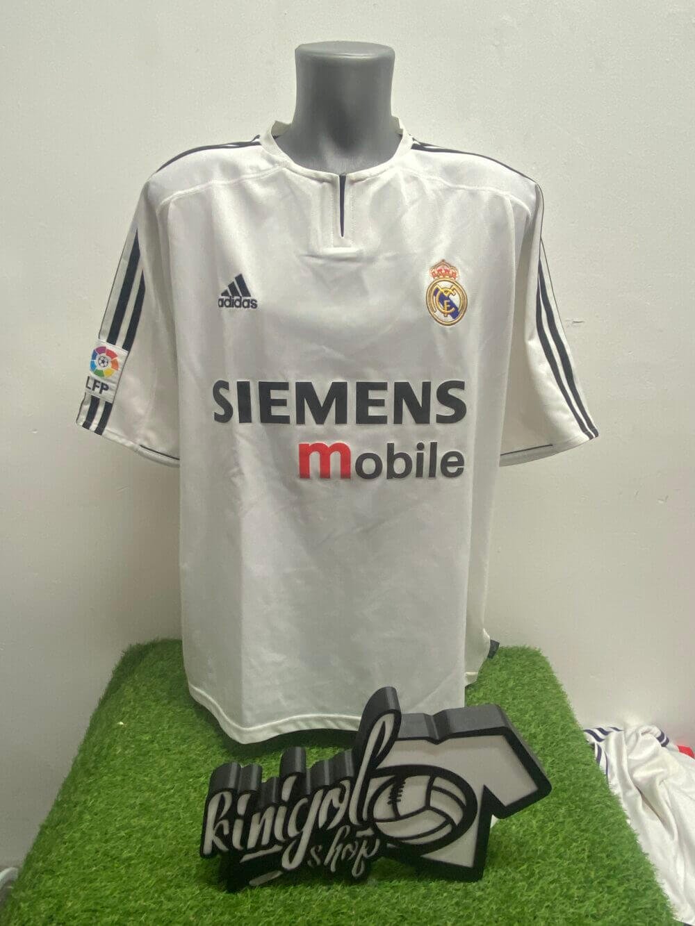 Camiseta-real-madrid-temporada-2003